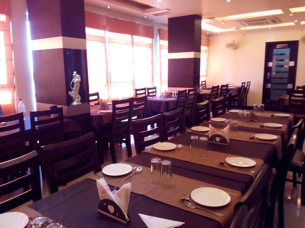 Divine Destination Hotell Varanasi Eksteriør bilde