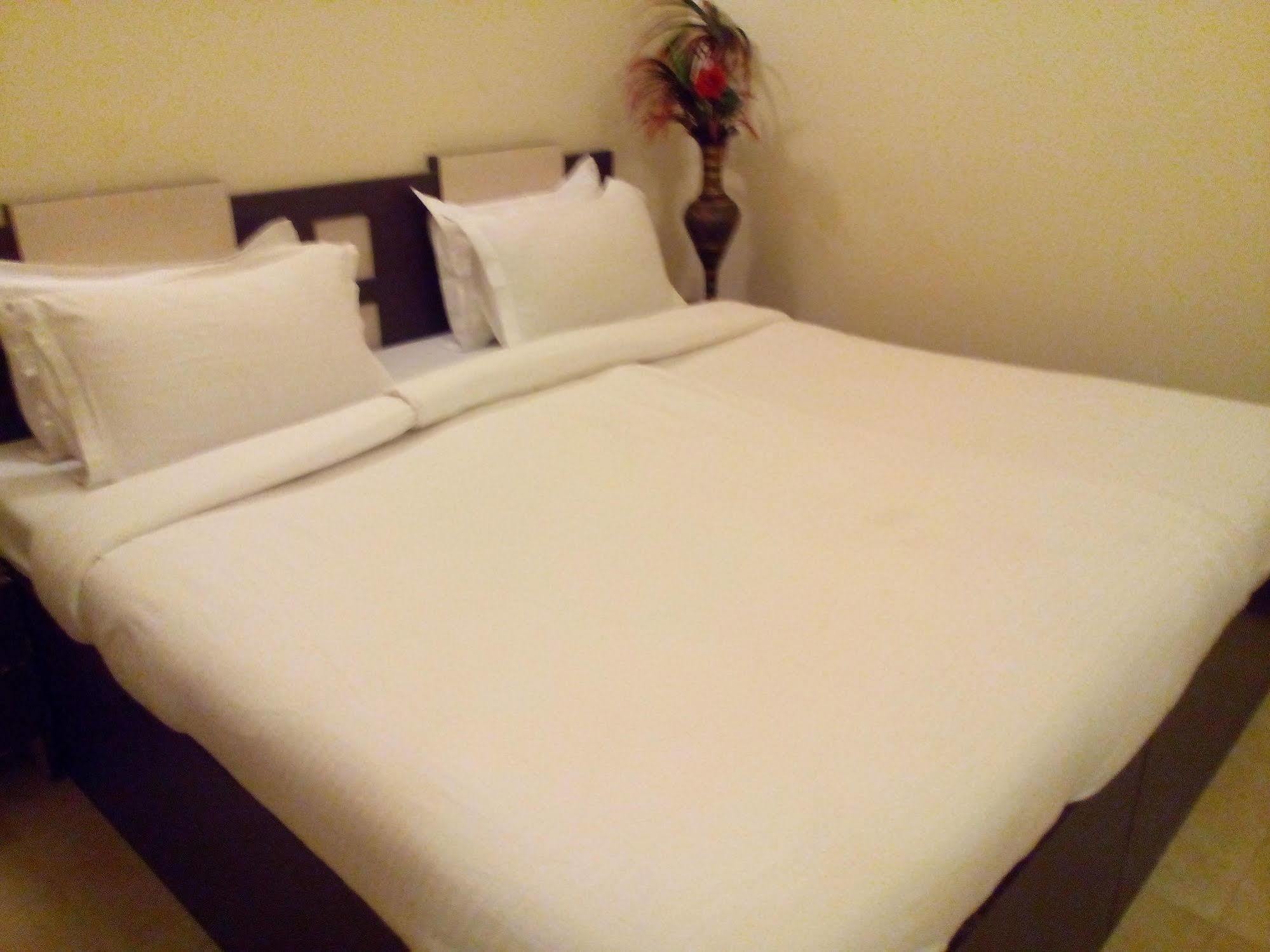 Divine Destination Hotell Varanasi Eksteriør bilde